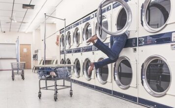 Jak uratować śmierdzące pranie?